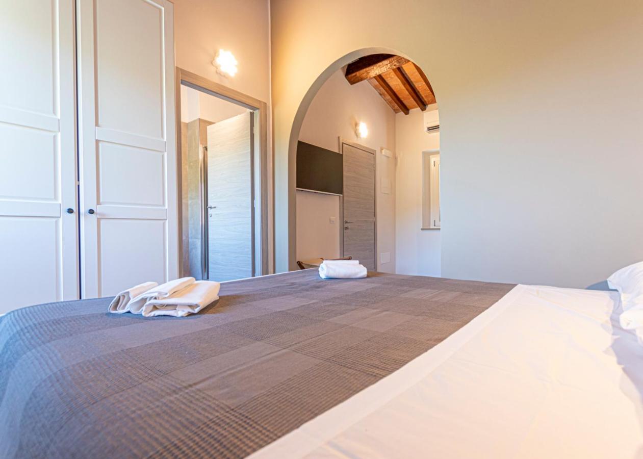 B&B Villa Costanza Lacona Bagian luar foto