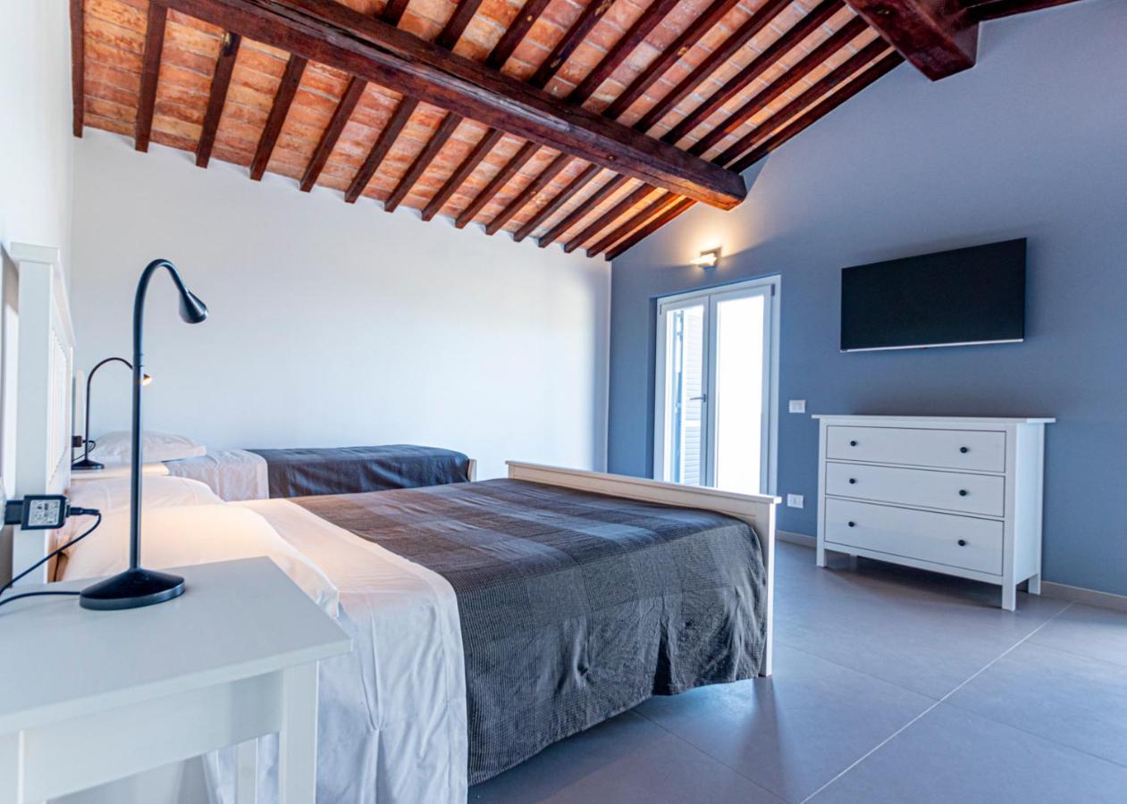 B&B Villa Costanza Lacona Bagian luar foto