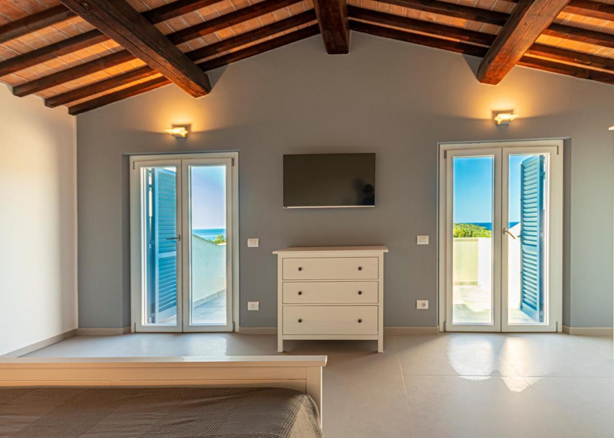 B&B Villa Costanza Lacona Bagian luar foto